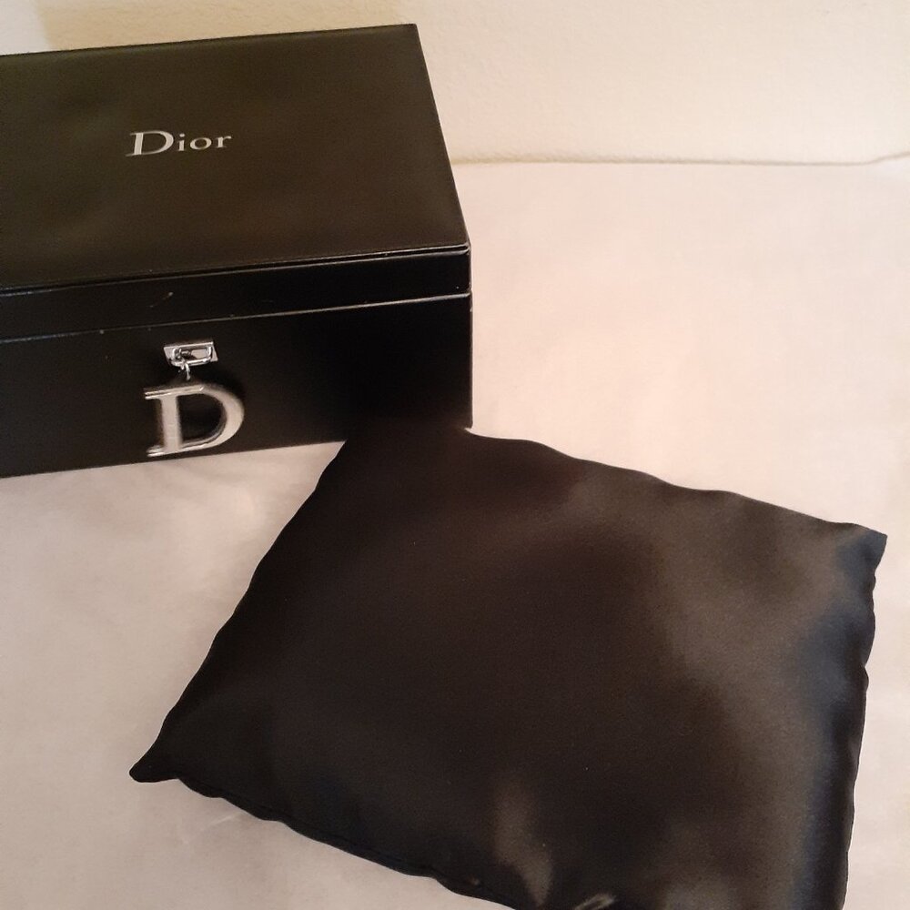 Dior Parfum Promotion Box - Picture 3 of 13